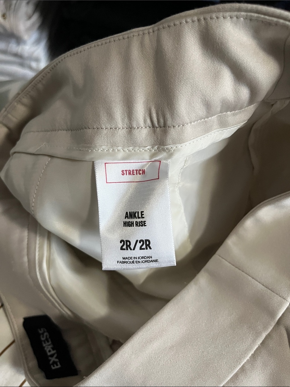 EXPRESS HIGH RISE DRESS PANTS SZ 2 R - Picture 4 of 5